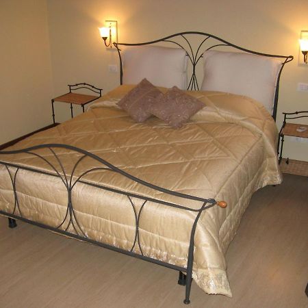 Wind'S House Bed & Breakfast Pove del Grappa Rom bilde