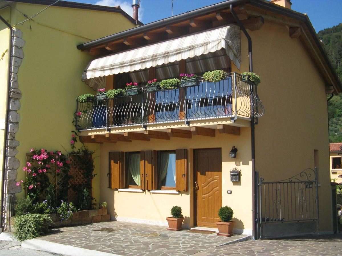 Wind'S House Bed & Breakfast Pove del Grappa Rom bilde